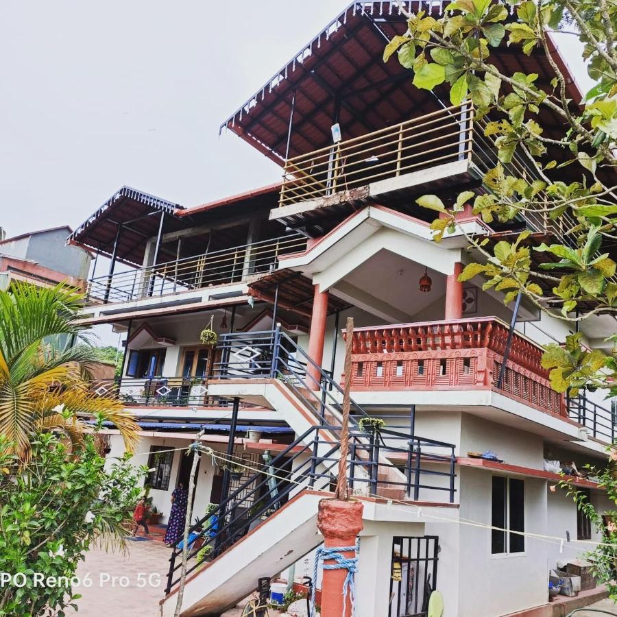 Coorg Girinivas Homestay 102 Madikeri Dış mekan fotoğraf